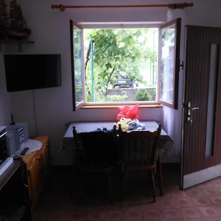 Appartement With A Parking Space Stobrec, - 15756 *