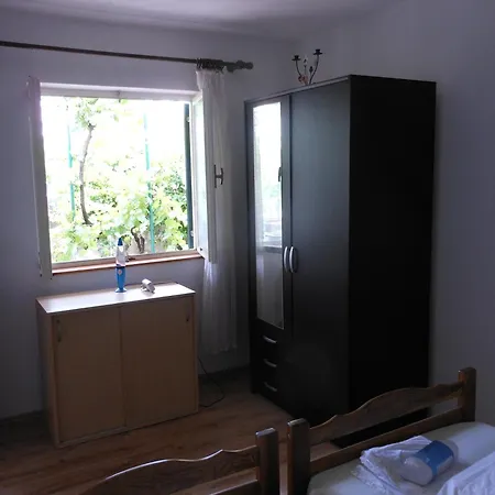 With Parking Space Stobrec, - 15756 *